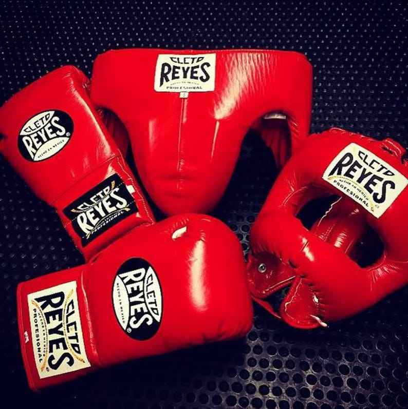Cleto Reyes Red Sparring Gear Set for Ultimate Performance